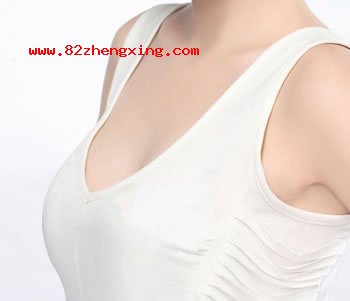 造成乳房下垂的原因有哪些？该怎么矫正？