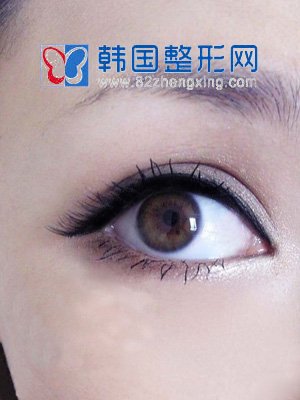 割双眼皮，实现大眼美女的梦想!