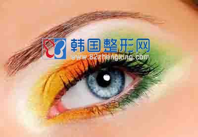 如何祛除眼袋的痕迹？