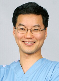 韩国BK整形医院胸部整形专家：金炳键