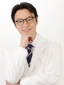韩国凯伦秀整形外科朴章佑院长